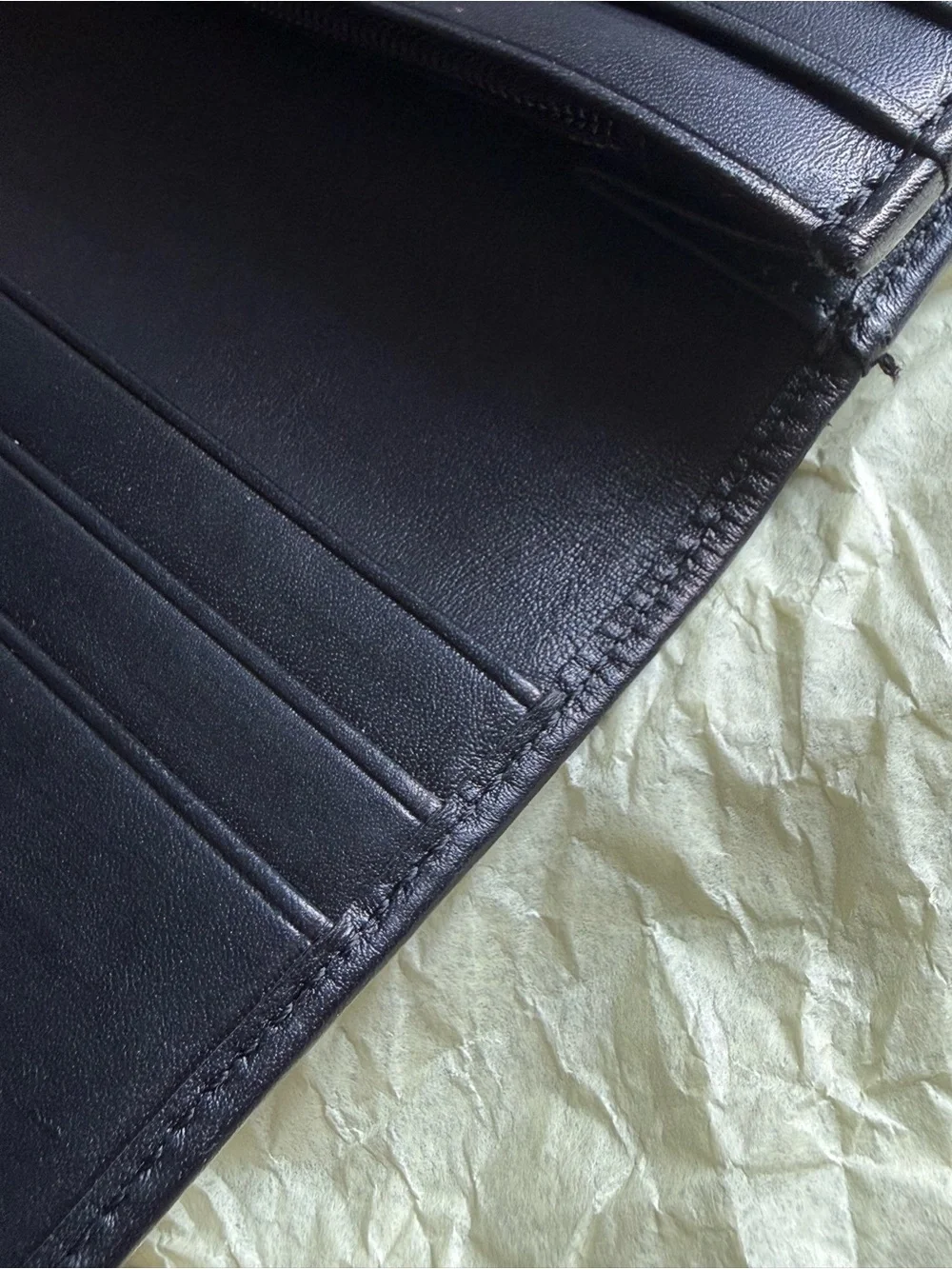 Coach vintage  Black Leather Snap-Button Continental Wallet